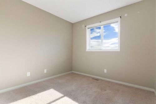 638 River Heights Crescent, Cochrane, AB - Indoor Photo Showing Other Room