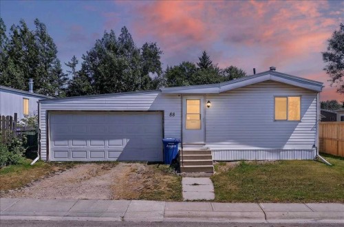 88 Big Hill Way Se, Airdrie, AB - Outdoor