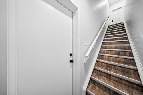 389 Cornerbrook Road Ne, Calgary, AB - Indoor Photo Showing Other Room