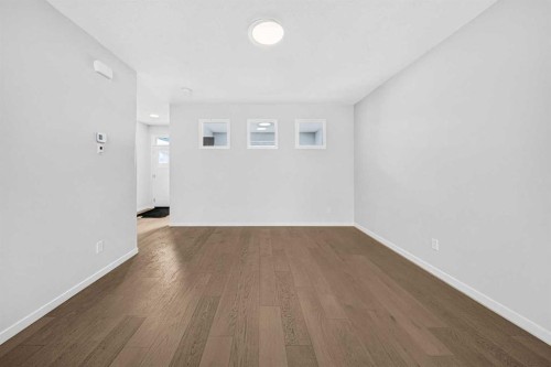 389 Cornerbrook Road Ne, Calgary, AB - Indoor Photo Showing Other Room