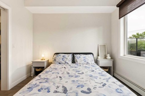 203-1526 9 Avenue Se, Calgary, AB - Indoor Photo Showing Bedroom