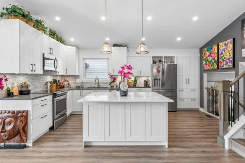123 Riverbrook Road Se, Calgary, AB - Indoor Photo Showing Kitchen With Upgraded Kitchen