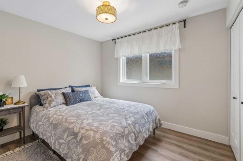 123 Riverbrook Road Se, Calgary, AB - Indoor Photo Showing Bedroom