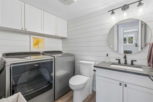 123 Riverbrook Road Se, Calgary, AB - Indoor Photo Showing Laundry Room