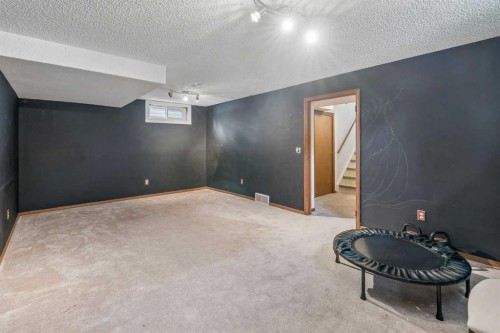 123 Riverbrook Road Se, Calgary, AB - Indoor