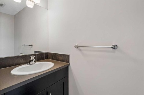 175 Panamount Way Nw, Calgary, AB - Indoor Photo Showing Bathroom