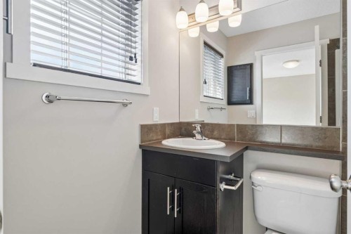 175 Panamount Way Nw, Calgary, AB - Indoor Photo Showing Bathroom