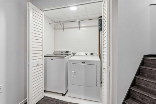 175 Panamount Way Nw, Calgary, AB - Indoor Photo Showing Laundry Room