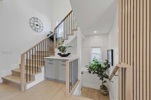 3611 Kilkenny Road Sw, Calgary, AB - Indoor Photo Showing Other Room
