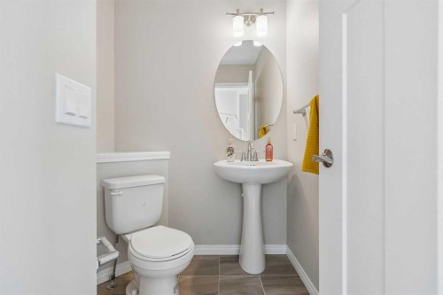 229 Fireside Drive, Cochrane, AB - Indoor Photo Showing Bathroom