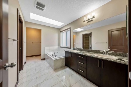 183 Cranford Green Se, Calgary, AB - Indoor Photo Showing Bathroom