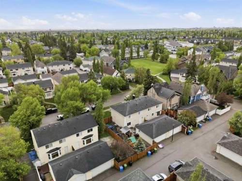 172 Somme Manor Sw, Calgary, AB - Outdoor With View