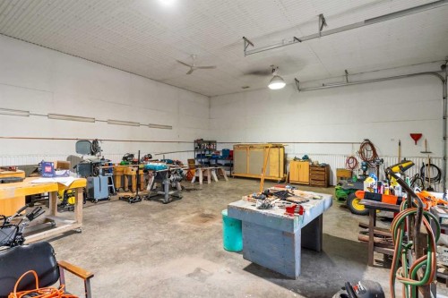 34055 Range Road 24, Rural Mountain View County, AB - Indoor Photo Showing Garage