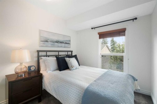 71-6915 Ranchview Drive Nw, Calgary, AB - Indoor Photo Showing Bedroom