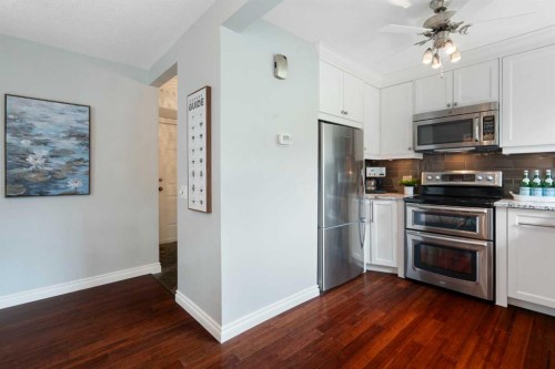 71-6915 Ranchview Drive Nw, Calgary, AB - Indoor Photo Showing Kitchen
