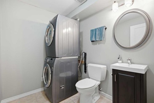 167 Auburn Bay Boulevard Se, Calgary, AB - Indoor Photo Showing Laundry Room