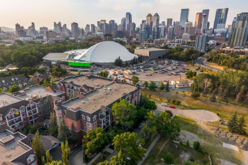 106-59 22 Avenue Sw, Calgary, AB - Outdoor With View