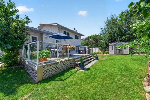 31 Scenic Cove Place Nw, Calgary, AB - Outdoor