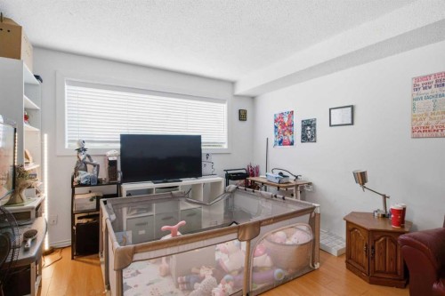 196 Gordon Drive Sw, Calgary, AB - Indoor Photo Showing Office