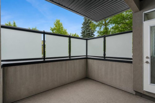 105-320 12 Avenue Ne, Calgary, AB - Outdoor With Exterior
