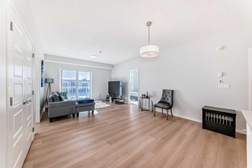 4414-550 Belmont Street Sw, Calgary, AB - Indoor