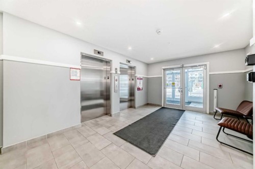 4414-550 Belmont Street Sw, Calgary, AB - Indoor Photo Showing Other Room