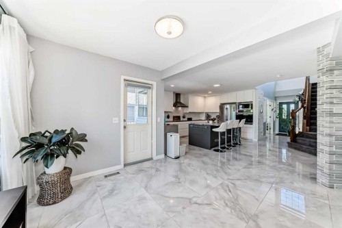 382 Cove Road, Chestermere, AB - Indoor