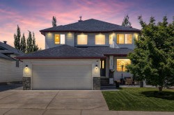 382 cove Road Chestermere, AB T1X 1J6