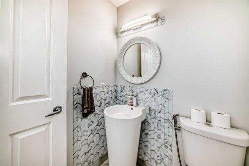 382 Cove Road, Chestermere, AB - Indoor Photo Showing Bathroom