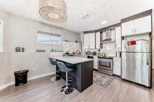 382 Cove Road, Chestermere, AB - Indoor Photo Showing Kitchen