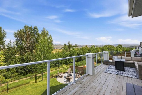190 Riviera View, Cochrane, AB - Outdoor