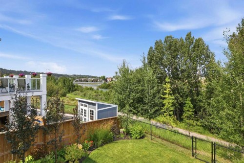 190 Riviera View, Cochrane, AB - Outdoor