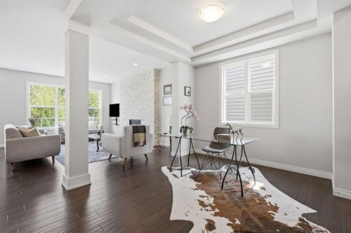 190 Riviera View, Cochrane, AB - Indoor Photo Showing Living Room