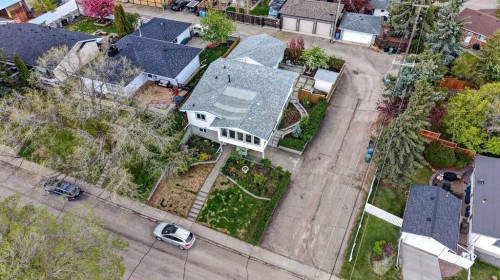 11 Selkirk Drive Sw, Calgary, AB - Outdoor With Deck Patio Veranda