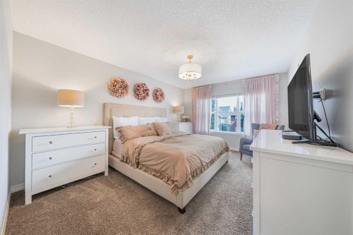 219 Auburn Springs Close Se, Calgary, AB - Indoor Photo Showing Bedroom