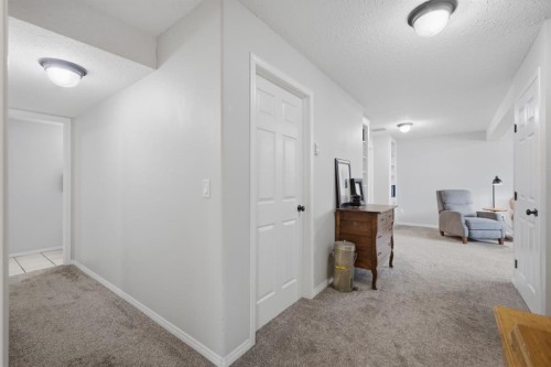 6103 58 Street, Olds, AB - Indoor Photo Showing Other Room