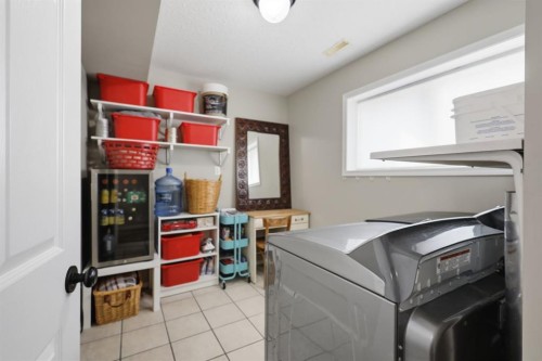 6103 58 Street, Olds, AB - Indoor Photo Showing Laundry Room