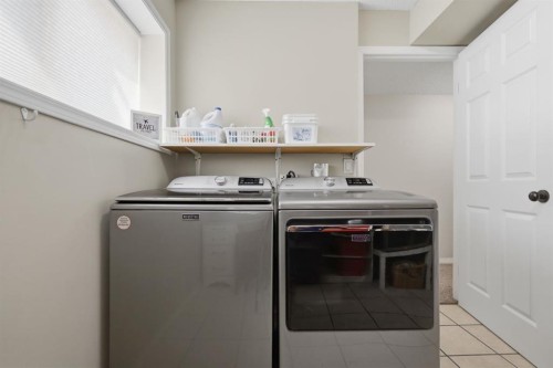 6103 58 Street, Olds, AB - Indoor Photo Showing Laundry Room