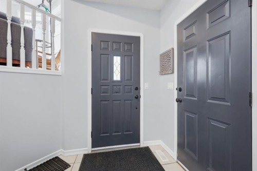 6103 58 Street, Olds, AB - Indoor Photo Showing Other Room