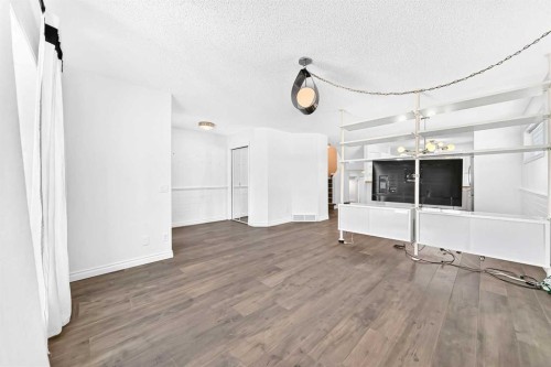 708 Tuscany Drive Nw, Calgary, AB - Indoor