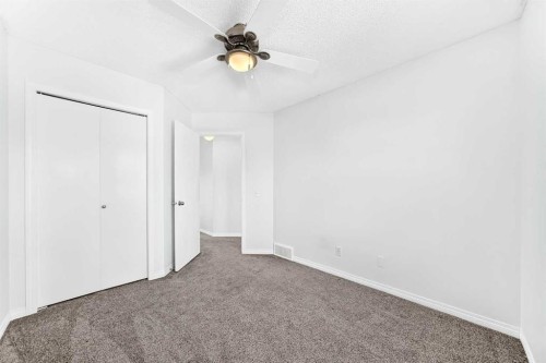 708 Tuscany Drive Nw, Calgary, AB - Indoor Photo Showing Other Room