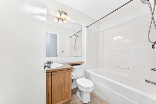 708 Tuscany Drive Nw, Calgary, AB - Indoor Photo Showing Bathroom