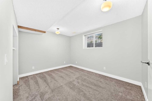 708 Tuscany Drive Nw, Calgary, AB - Indoor Photo Showing Other Room