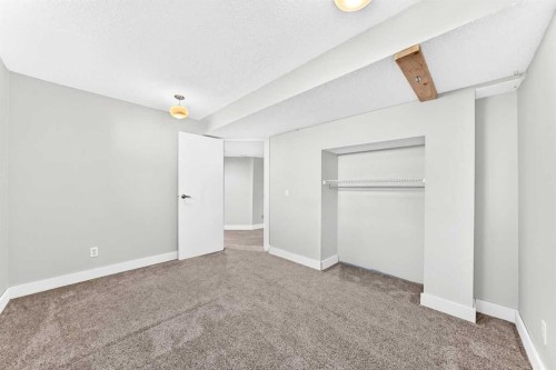 708 Tuscany Drive Nw, Calgary, AB - Indoor Photo Showing Other Room