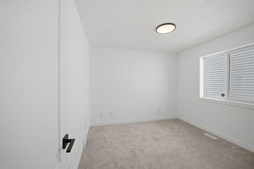 47 Citadel Ridge Close Nw, Calgary, AB - Indoor Photo Showing Other Room