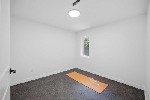 47 Citadel Ridge Close Nw, Calgary, AB - Indoor Photo Showing Other Room