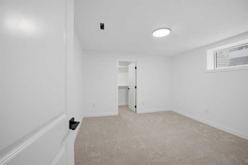 47 Citadel Ridge Close Nw, Calgary, AB - Indoor Photo Showing Other Room