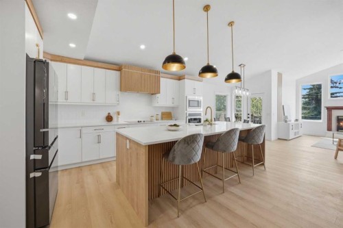 47 Citadel Ridge Close Nw, Calgary, AB - Indoor Photo Showing Kitchen