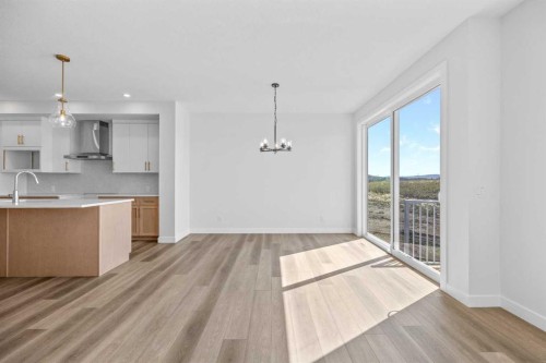 149 Creekside Street Sw, Calgary, AB - Indoor Photo Showing Kitchen
