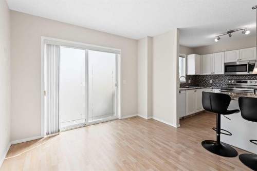 34 Eversyde Common Sw, Calgary, AB - Indoor Photo Showing Kitchen